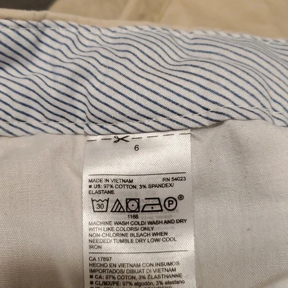 Old Navy shorts - Picture 4 of 5